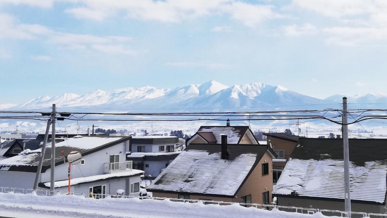 Hotel Hanafuji Inn NakaNakafurano Exterior foto